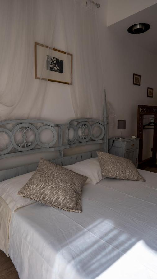 Beautiful Floral Apartment On Navigli Milano Eksteriør billede